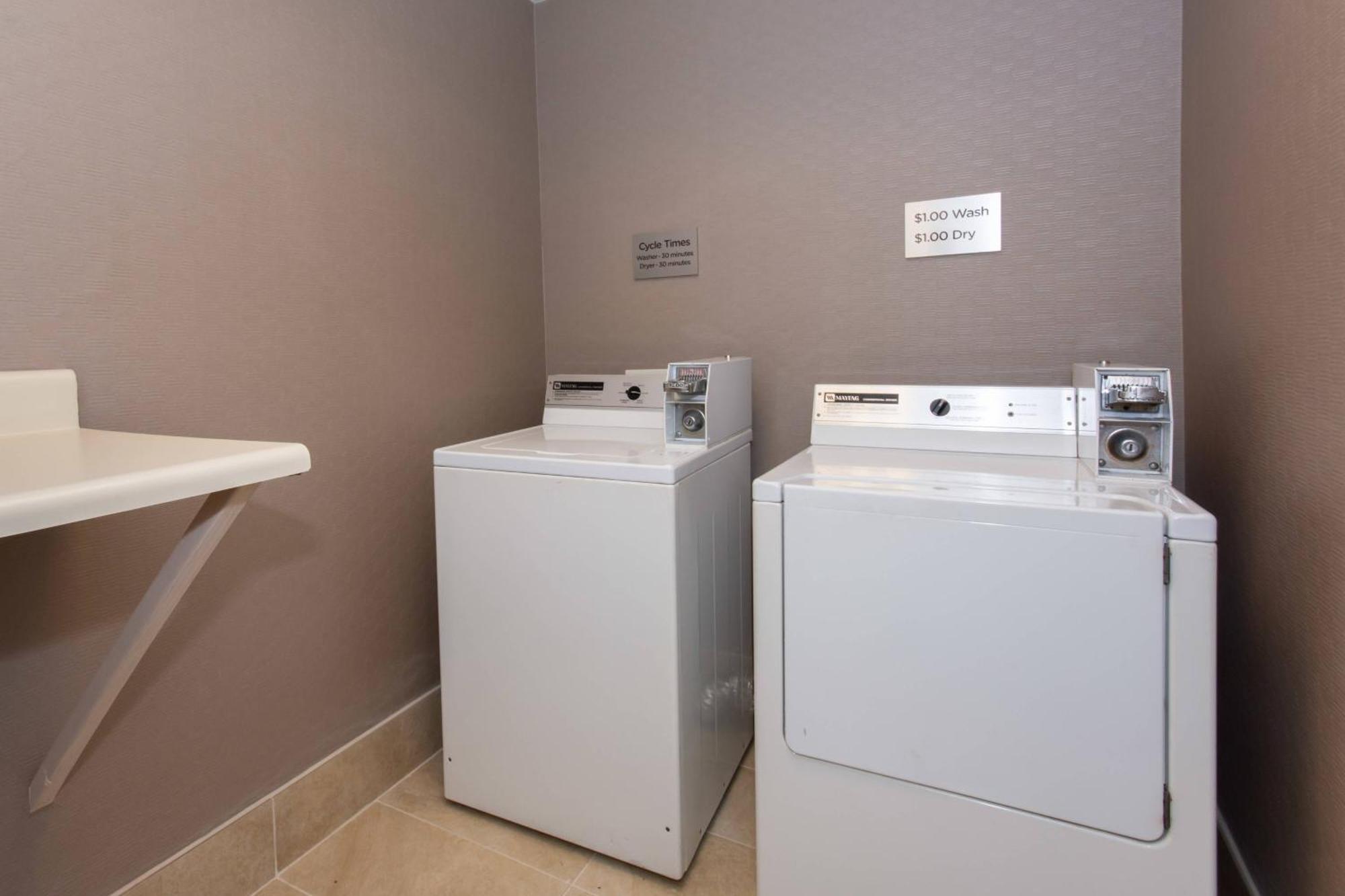 Courtyard By Marriott Charlotte Lake Norman Huntersville Exteriör bild