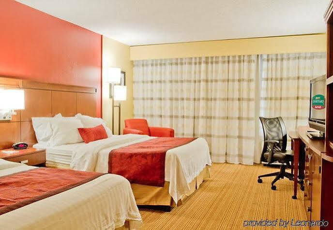 Courtyard By Marriott Charlotte Lake Norman Huntersville Exteriör bild